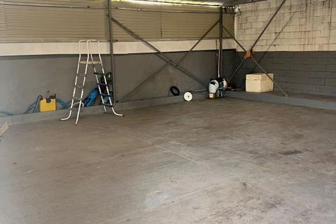 L'establiment comercial a Cayenne, French Guiana, Cayenne - € 1.200/mes | Ref: 2512 - foto 3