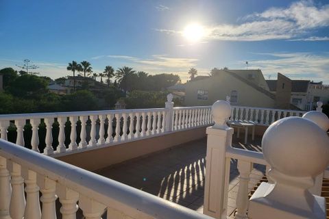 Villa i Playa Flamenca, Alicante, Playa Flamenca - € 860.000 | Ref: CSPX-25542 - foto 18