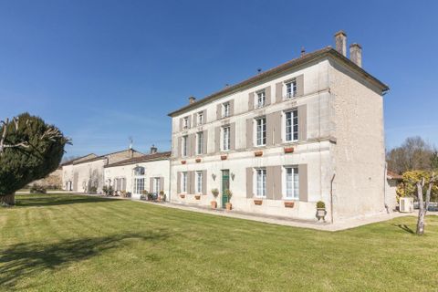 Villa i Perignac, Charente, Perignac - € 799.980 | Ref: BVI83509 - foto 1