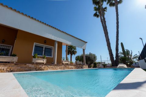 Villa i Orihuela, Alicante, Orihuela - € 675.000 | Ref: CSPX-82355 - foto 1