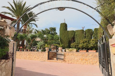 Villa a La Nucia, Alicante, La Nucia - € 585.000 | Ref: CSPX-90836 - foto 2
