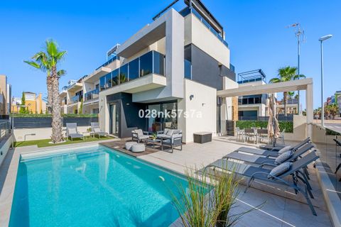 Villa i Cabo Roig, Alicante, Cabo Roig - € 599.000 | Ref: CSPX-34577 - foto 1