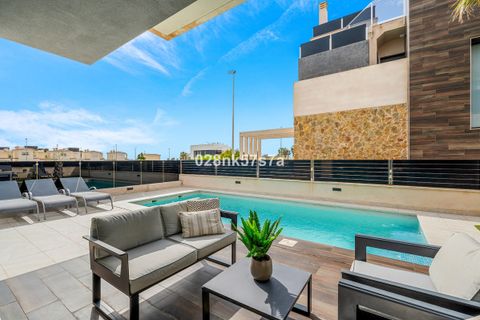Villa i Cabo Roig, Alicante, Cabo Roig - € 599.000 | Ref: CSPX-34577 - foto 2