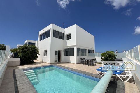 Villa in Playa Blanca (Yaiza), Lanzarote - foto 1