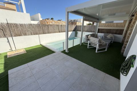 Villa a Cabo Roig, Alicante, Cabo Roig - € 359.000 | Ref: CSPX-38303 - foto 3