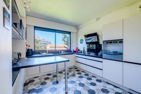 Leilighet i Marseille, Bouches-du-Rhone, Marseille - € 1 250 000 | Ref: HH-15826012 - foto 13