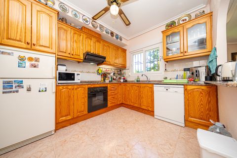 Villa i Playa Flamenca, Alicante, Playa Flamenca - € 555.000 | Ref: 13515 - foto 9