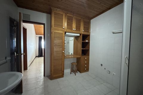 Byhus i Horta, Faial, Horta - € 280.000 | Ref: 1161 - foto 14