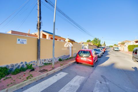 Byhus i Torrevieja, Alicante, Torrevieja - € 236.500 | Ref: AC-48748 - foto 32