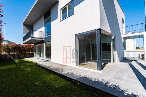 Villa i Valadares, Porto, Valadares - € 1.050.000 | Ref: GC1477 - foto 8