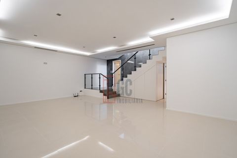 Villa i Valadares, Porto, Valadares - € 1.050.000 | Ref: GC1477 - foto 48