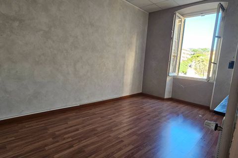 Apartament a Chiavari, Genoa, Chiavari - € 1.200/mes | Ref: AAU - foto 5