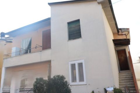 Villa a Montevarchi, Arezzo, Montevarchi - € 128.000 | Ref: 7739 - foto 2