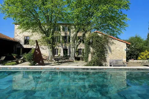 Villa i Tarascon, Bouches-du-Rhone, Tarascon - € 1.070.000 | Ref: 0678 - foto 1