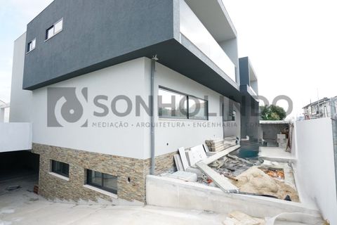 Villa a Maia, Porto, Maia - € 680.000 | Ref: 11-882 - foto 3