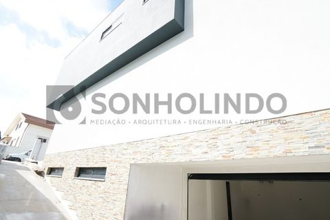 Villa a Maia, Porto, Maia - € 680.000 | Ref: 11-882 - foto 4