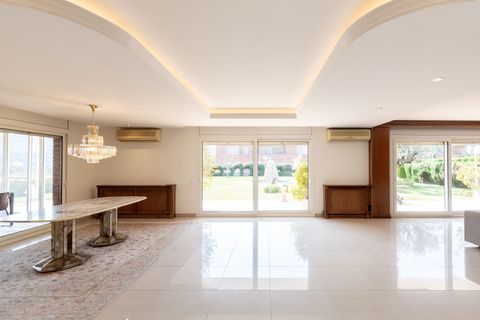 Villa a Argentona, Barcelona, Argentona - € 3.950/mes | Ref: KBMN542 - foto 11
