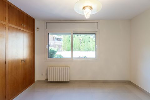 Villa a Argentona, Barcelona, Argentona - € 3.950/mes | Ref: KBMN542 - foto 13