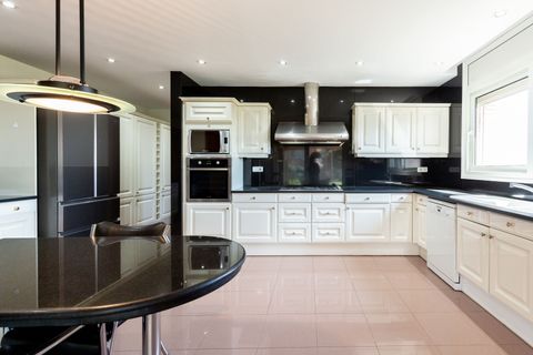 Villa a Argentona, Barcelona, Argentona - € 3.950/mes | Ref: KBMN542 - foto 16