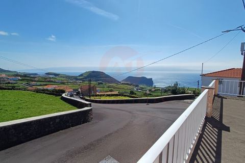 Byhus i Velas, Sao Jorge, Velas - € 180.000 | Ref: M1063 - foto 1
