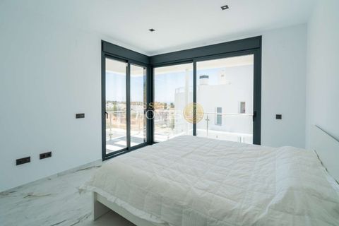 Villa i Nerja, Malaga, Nerja - € 875.000 | Ref: DH30228 - foto 24