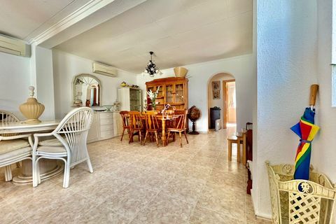 Villa a Torrevieja, Alicante, Torrevieja - € 1.750/mes | Ref: CHA0248 - foto 12