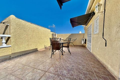 Villa a Torrevieja, Alicante, Torrevieja - € 1.750/mes | Ref: CHA0248 - foto 15