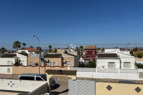 Villa a Torrevieja, Alicante, Torrevieja - € 1.750/mes | Ref: CHA0248 - foto 29