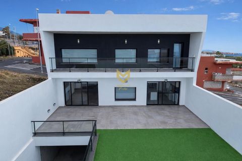 Villa i Adeje, Tenerife, Adeje - € 890.000 | Ref: P00086/13668 - foto 1