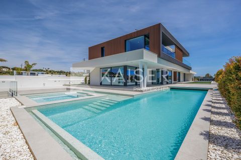 Villa i Albufeira, Faro, Albufeira - € 3.750.000 | Ref: KP1146 - foto 1
