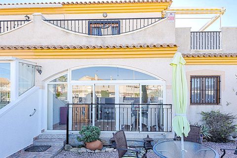 Byhus i Playa Flamenca, Alicante, Playa Flamenca - € 258.950 | Ref: 12E855115 - foto 1