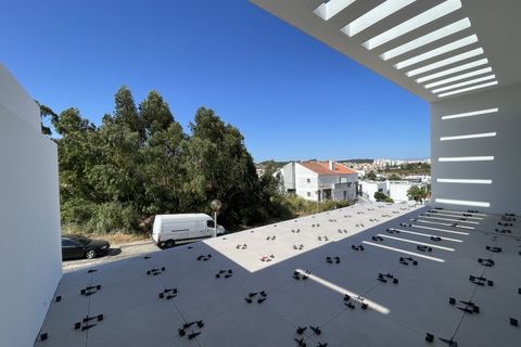Villa em Matacaes, Lisbon, Matacaes - € 675.000 | Ref: PTC20260102.2 - foto 1