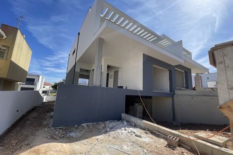 Villa em Matacaes, Lisbon, Matacaes - € 675.000 | Ref: PTC20260102.2 - foto 23