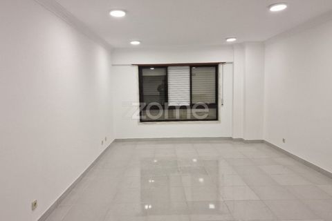 Lejlighed i Sintra, Lisbon, Sintra - € 265.000 | Ref: ZMPT586817 - foto 3