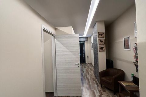 Erhvervsejendom i Florence, Florence, Florence - € 90.000 | Ref: a26116 - foto 6