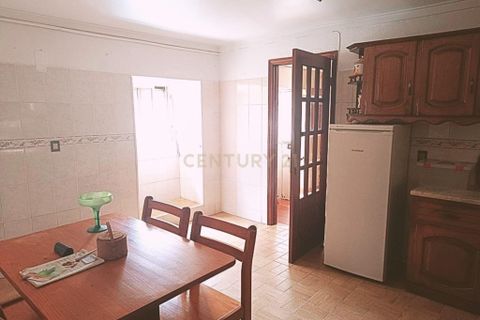 Villa i Oeiras, Lisbon, Oeiras - € 330.000 | Ref: C0222-06895 - foto 18