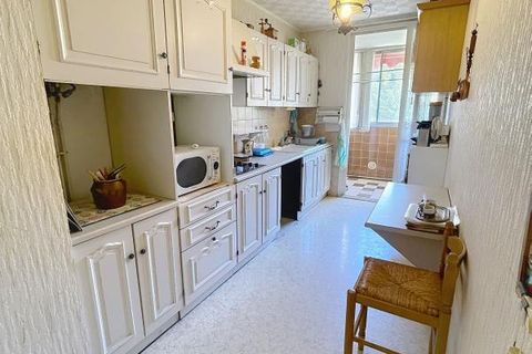 Leilighet i Marseille, Bouches-du-Rhone, Marseille - € 149 000 | Ref: DZZ0-26Y-VJC - foto 3