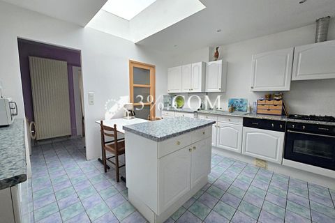Villa a Tourcoing, Nord, Tourcoing - € 228.600 | Ref: 503_V5960063488 - foto 12