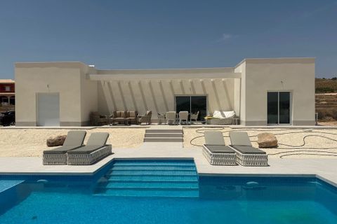 Villa i Pinoso, Alicante, Pinoso - € 425.000 | Ref: AC043 - foto 1