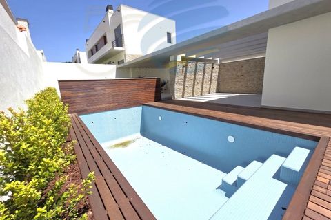 Villa a Alcabideche, Lisbon, Alcabideche - € 1.150.000 | Ref: 12024-C - foto 3