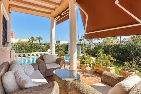 Villa i Torrevieja, Alicante, Torrevieja - € 950.000 | Ref: 772138 - foto 15
