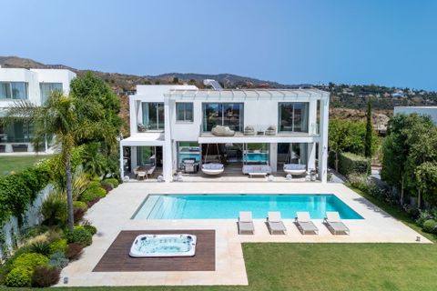 Villa i Marbella, Malaga, Marbella - € 3.800.000 | Ref: CDS5324434-FO - foto 1
