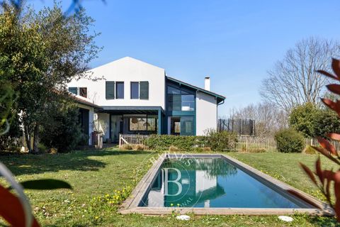 Villa i Arbonne, Pyrenees-Atlantiques, Arbonne - € 1.785.000 | Ref: M1805 - foto 1