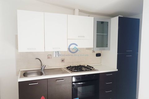 Apartament a Borgia, Catanzaro, Borgia - € 550/mes | Ref: CZ01-AA415 - foto 2