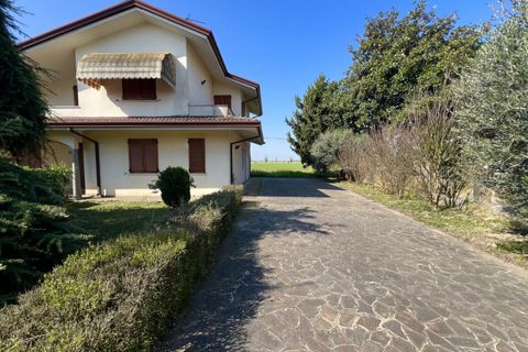 Villa a Castagnaro, Verona, Castagnaro - € 158.000 | Ref: 669 - foto 2