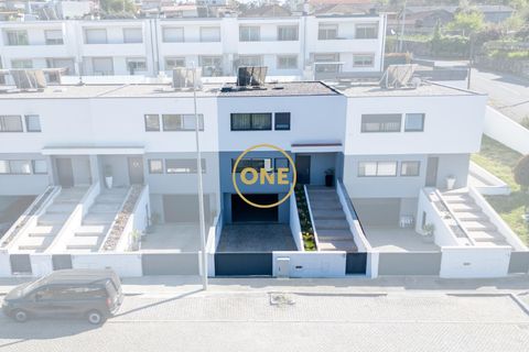Rækkehus i Barcelos, Braga, Barcelos - € 349.000 | Ref: ONE0011859-21 - foto 1