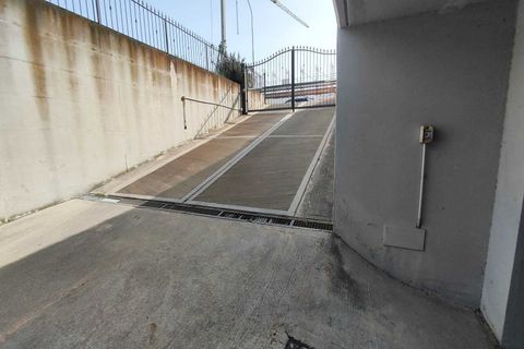 Garage i Tivoli, Rome, Tivoli - € 12.000 | Ref: 272 - foto 2