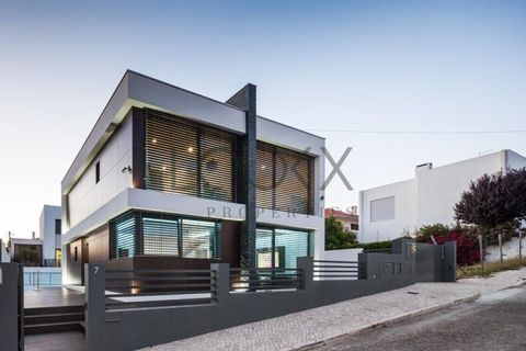Villa i Oeiras, Lisbon, Oeiras - € 1.250.000 | Ref: PT019-02 - foto 1