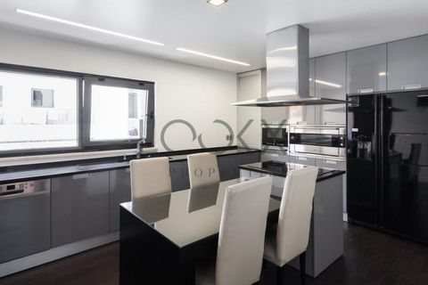Villa i Oeiras, Lisbon, Oeiras - € 1.250.000 | Ref: PT019-02 - foto 7