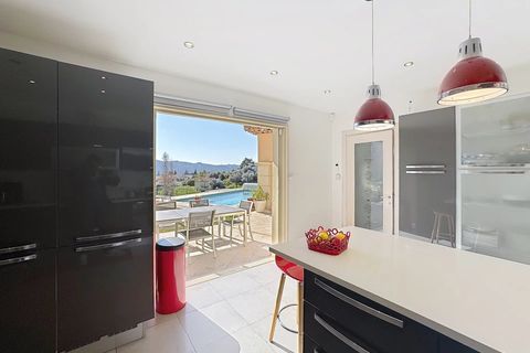 Villa a Carros, Alpes-Maritimes, Carros - € 1.100.000 | Ref: 86490909 - foto 13